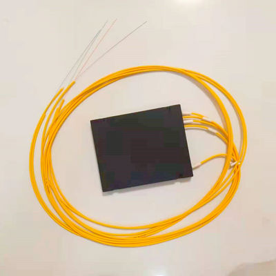Diviseur optique en forme de boîte de PLC 1x4 de fibre de mode unitaire d'ABS sans connecteur